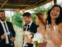 Worried About That Wedding Speech? We Have The Best Guide For You!