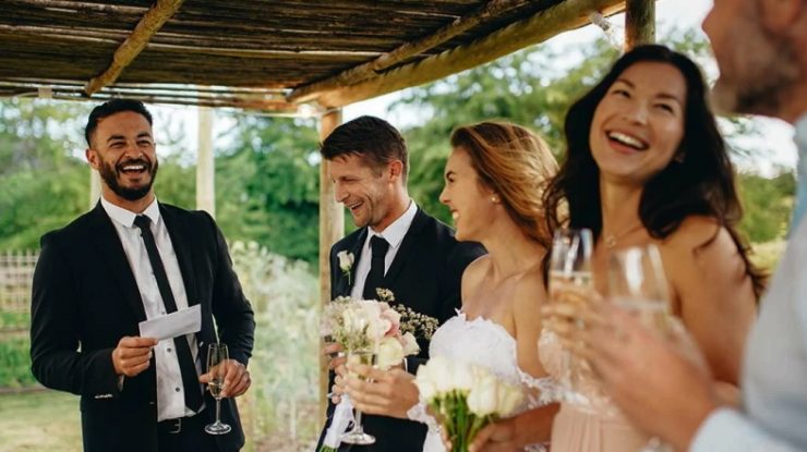Worried About That Wedding Speech? We Have The Best Guide For You!